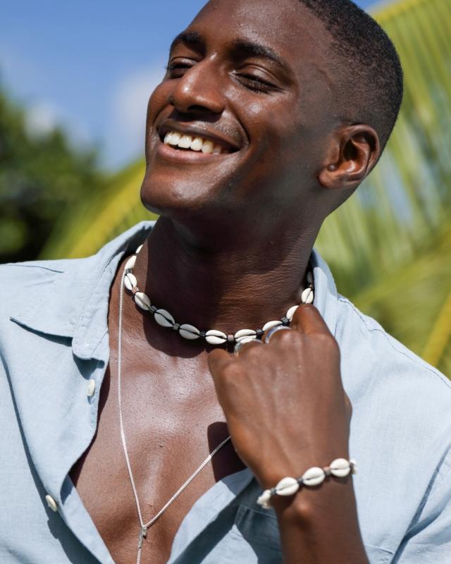 Beach Necklace | cowrie shell