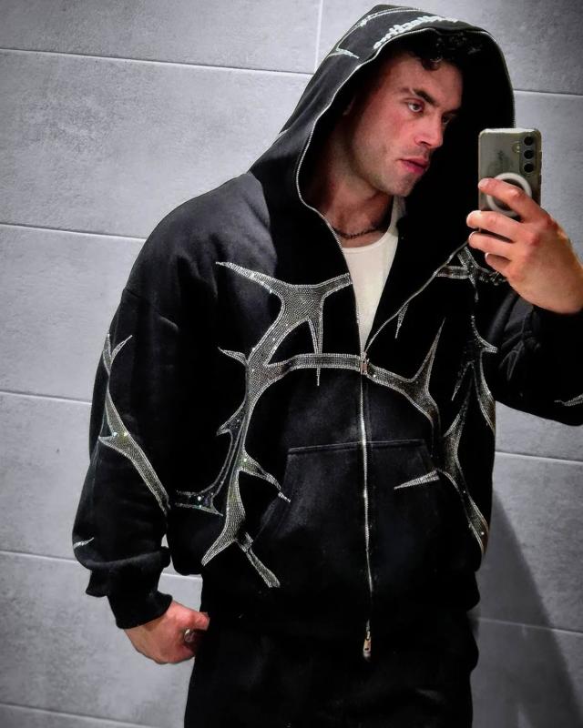 トップス NAMED COLLECTIVE RHINESTONE HOODIE Thorn Rhinestone Zip Hoodie Black – NAMED COLLECTIVE®