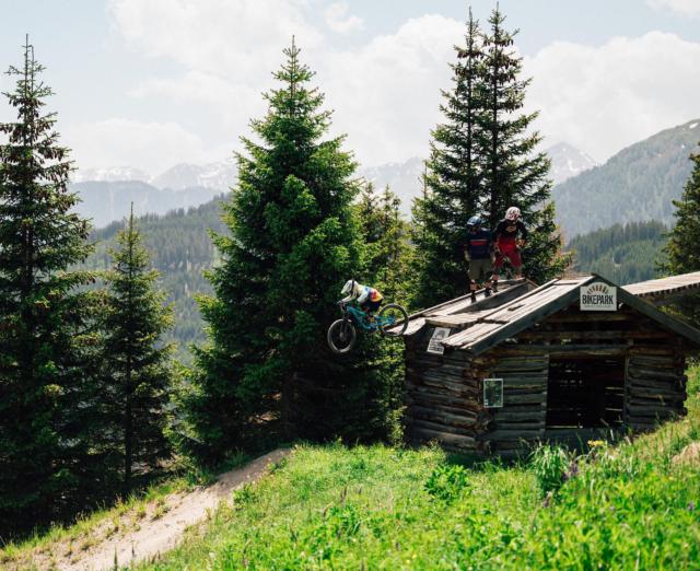 downhill bike parks near me