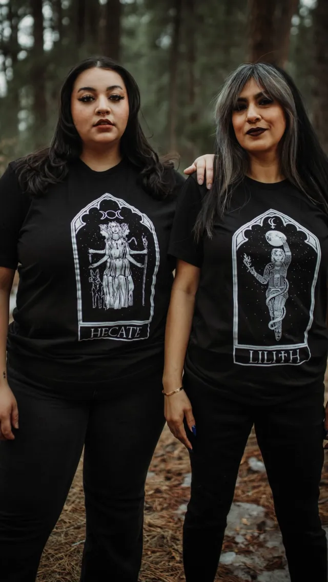 The Pretty Cult - 'Hecate' Oracle Card Tee. (Black)