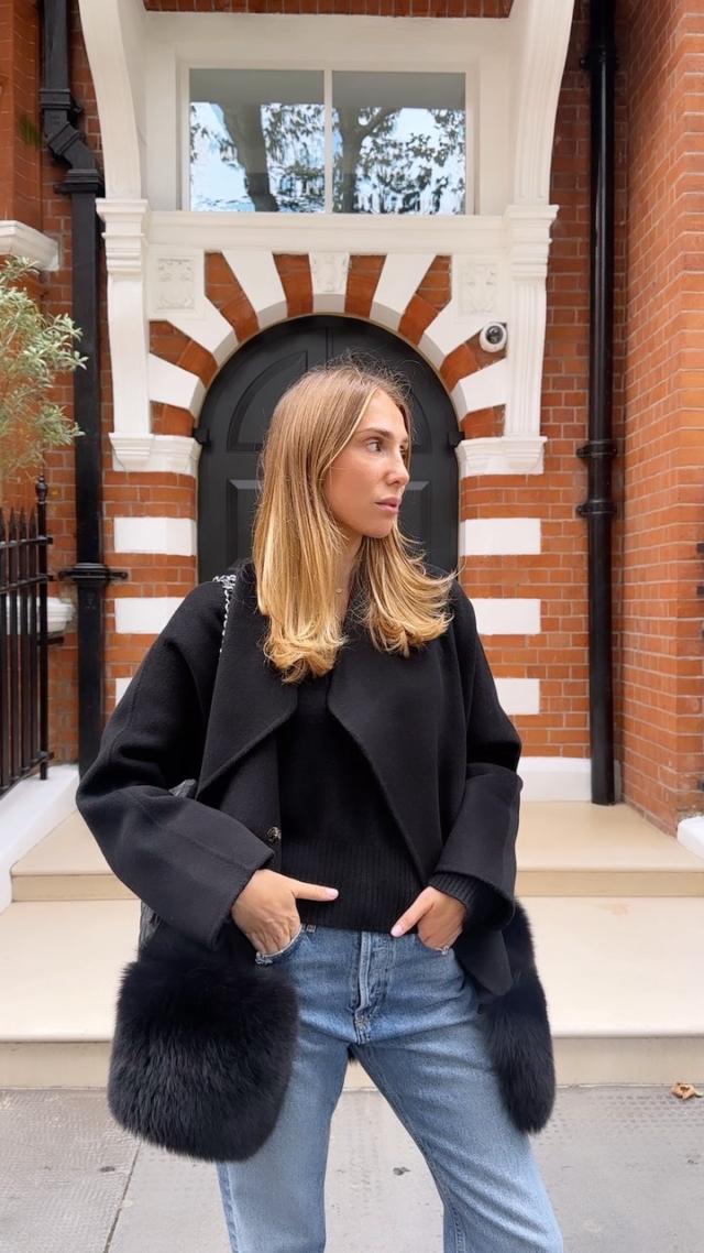 L'Appartement Double face Jacket ブラック Zipped Faux Fur Jacket (2colors) | LE:APT