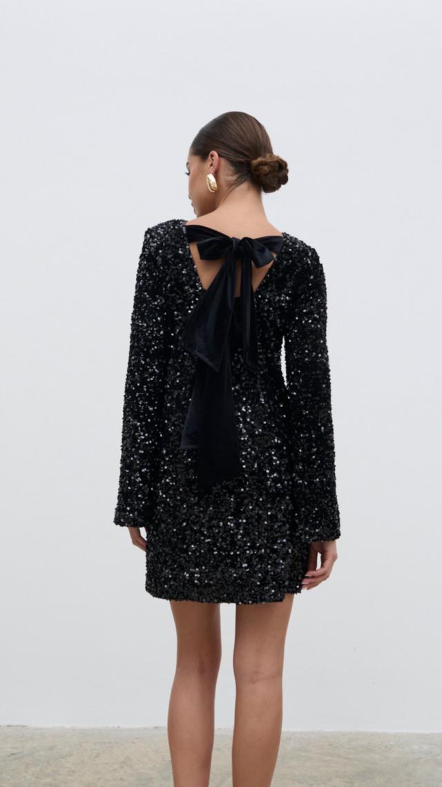 princess polly baby blue dress How to Style a Little Black Dress à la Chanel main image 1