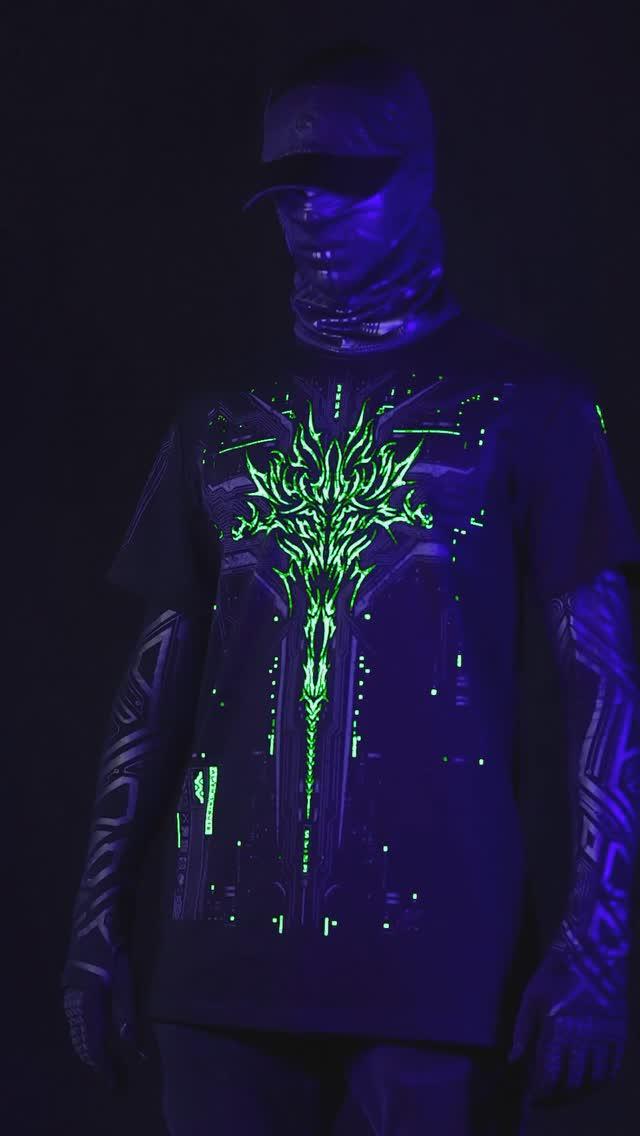 ALIEN POP CULTURE SHIRT