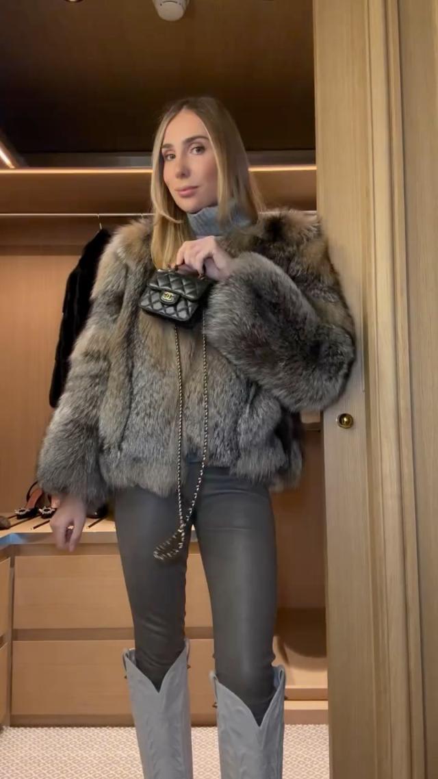 Anouska Coat Brown | Luxury Women's Fur Coat – L.Cuppini