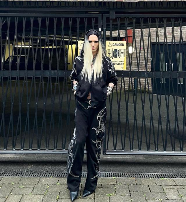 Crash Rhinestone Zip Hoodie Black – NAMED COLLECTIVE®