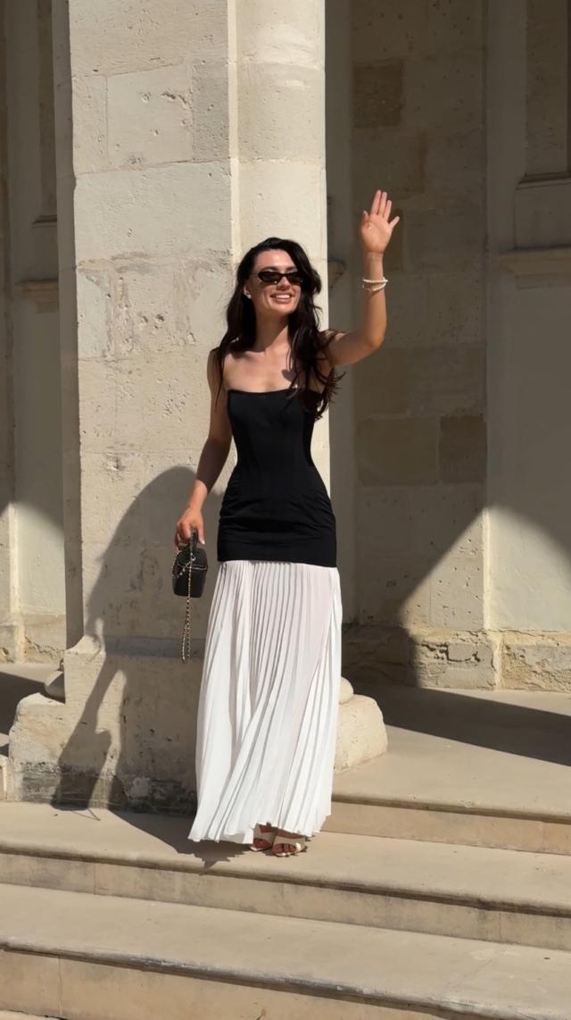 Black&White dress with a pleated skirt, Parisienne Black&White dress with a pleated skirt, Parisienne
