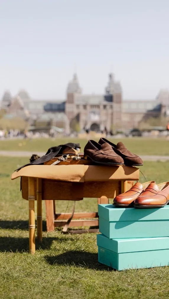 Shoe Horn | Leather | Medium – The Hand