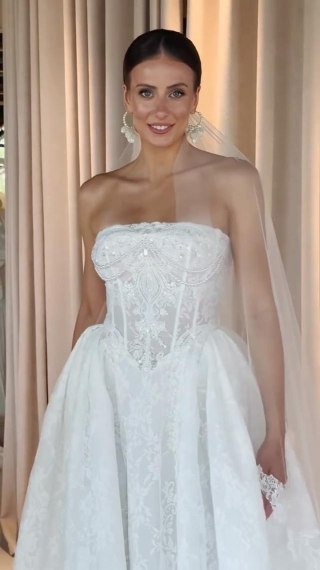 Monica  Princess Wedding Dress Pearl of the Season by Milla Nova | LVA  Bride Chicago | LVA BRIDE