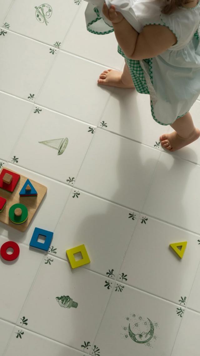 Ice Cream Twist Delft Floor Tile | Petra Palumbo