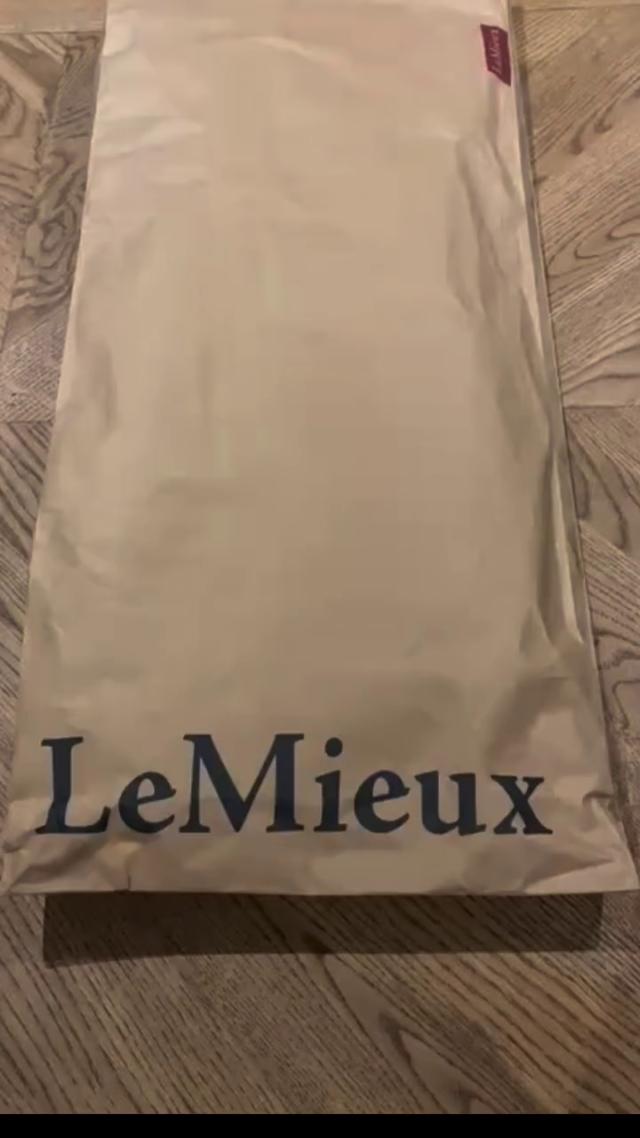 Sous-pull Enfant LeMieux Pour Jeune Cavalier - Couleur Prune Classique - Tissu Extensible