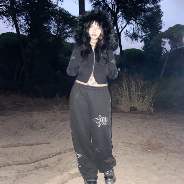 Feral Faux Fur Fitted Zip Hoodie Black (Detachable Fur) – NAMED