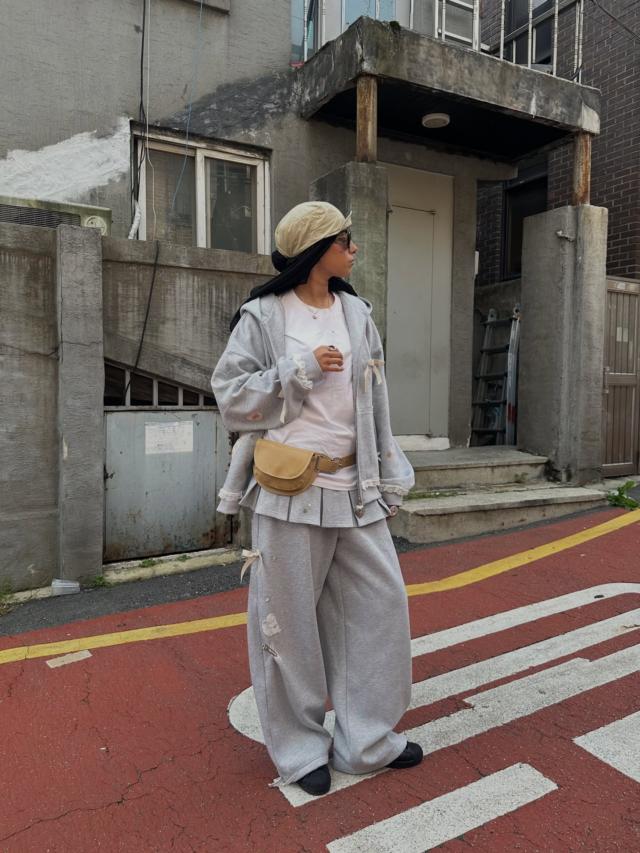 Malfunction Bunny Zip Hoodie Black (Detachable Ears) – NAMED