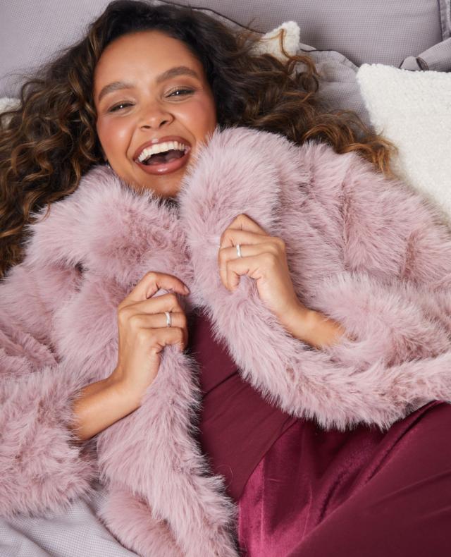 Threadbare Women's Cropped Faux Fur Coat in Pink