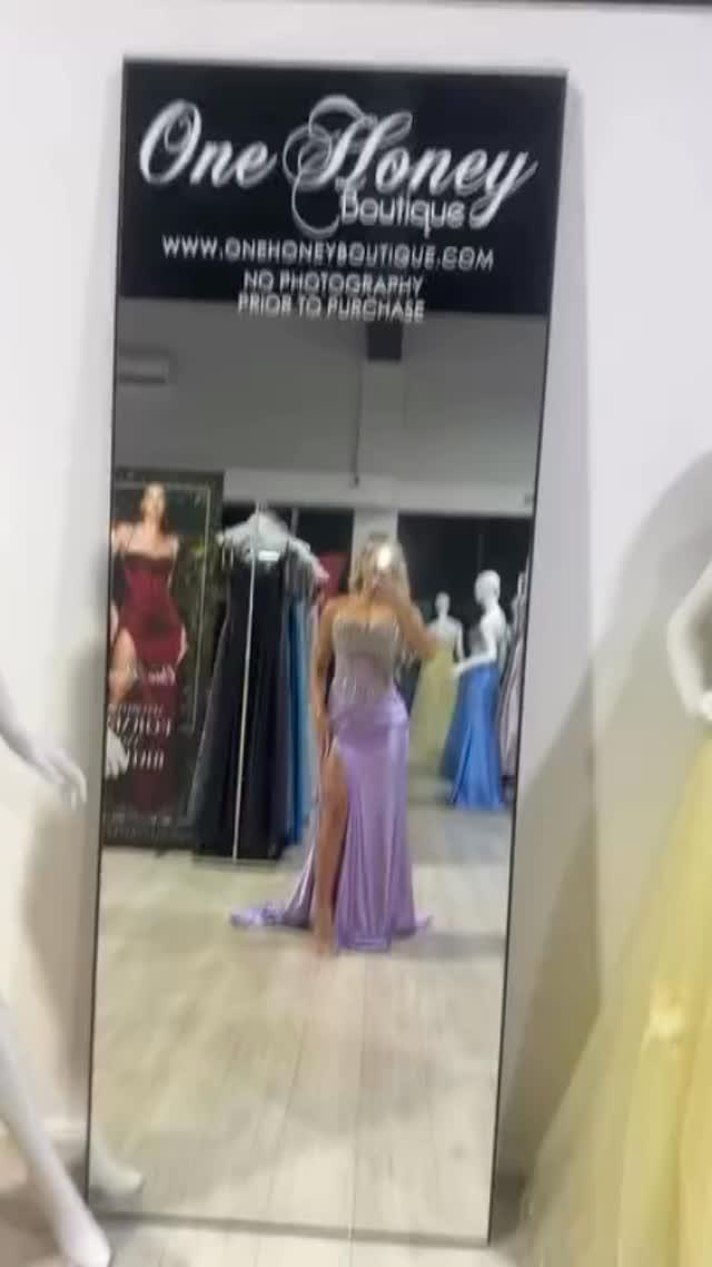 Gold Coast Prom & Formal Dress Shop | One Honey Boutique