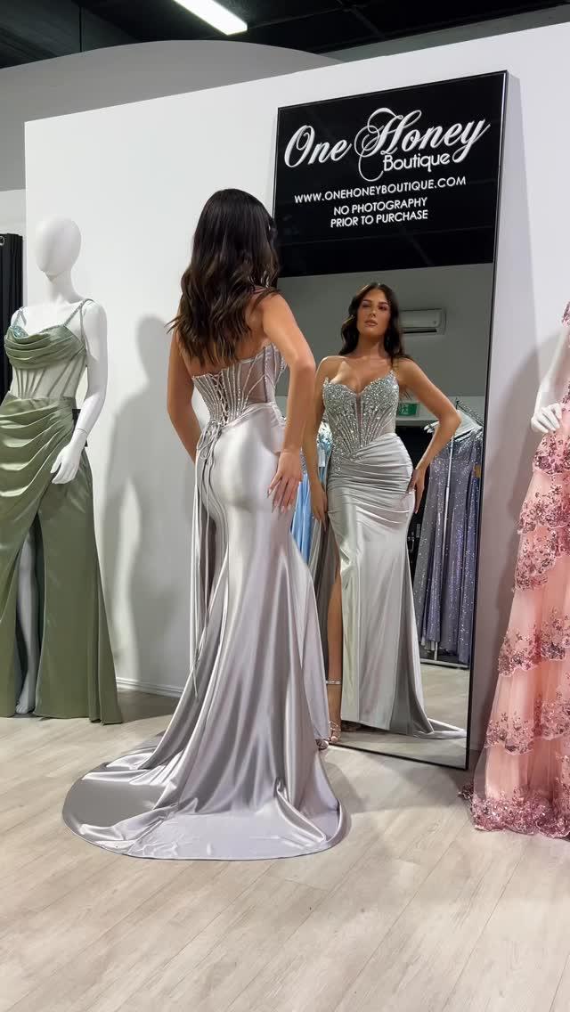 Gold Coast Prom & Formal Dress Shop | One Honey Boutique