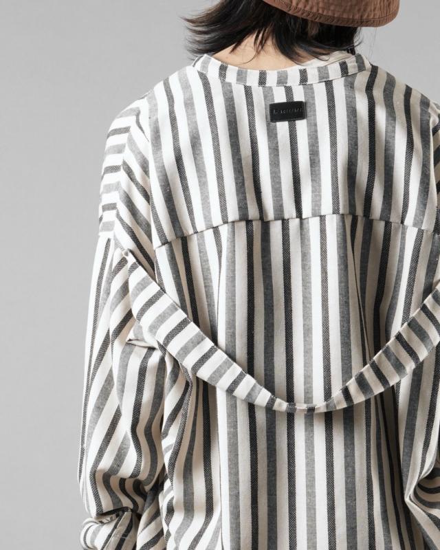 ierib exclusive stand neck jacket / horse shrink (BLACK)の商品