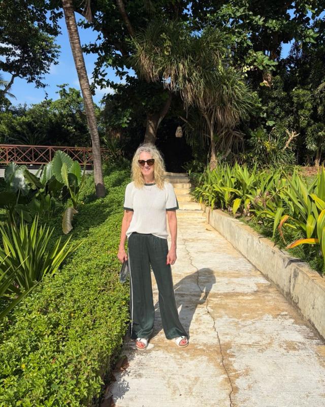 MARNIE SILK WIDE LEG PANT in JUNGLE GREEN | The UPSIDE