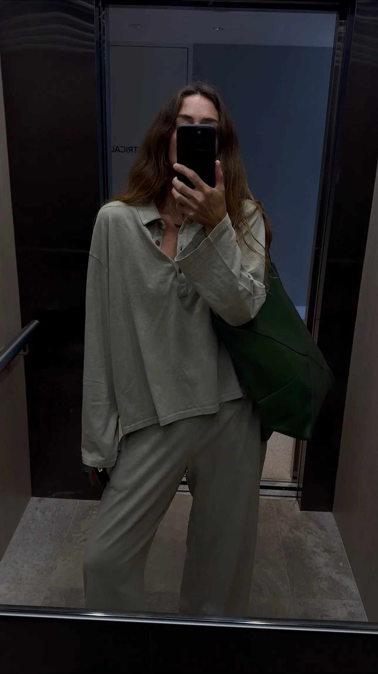 SOHO TOKIO WIDE LEG PANT in KHAKI | The UPSIDE