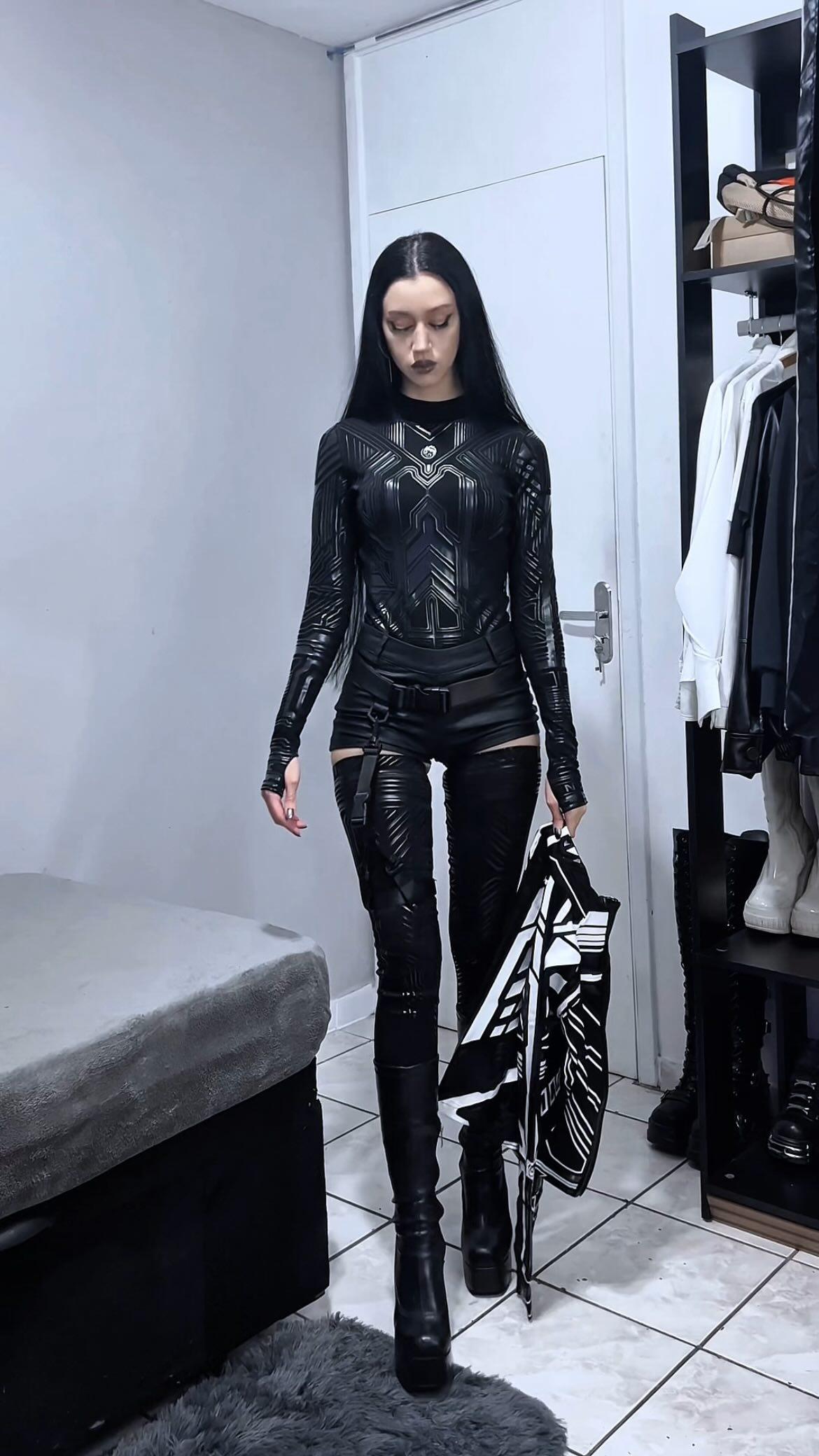 AP3X-7 V2 ZYPHR2 BLACK Cyberpunk Bodysuit