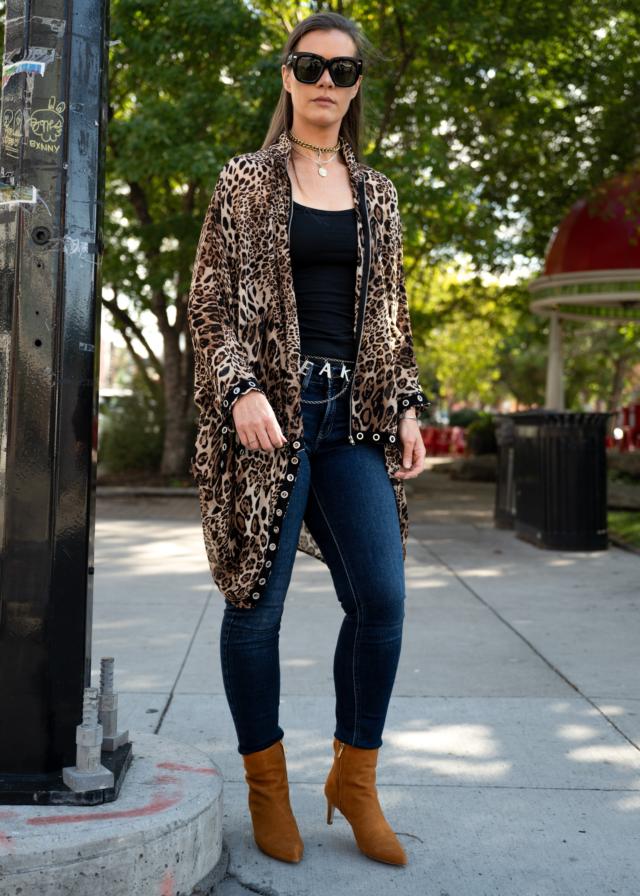 ウエストリンギア　/ 627 Rivet Trim Leopard Zip Kimono - Kate Hewko